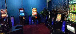 nielegalne automaty do gier hazardowych zabezpieczone przez funkcjonariuszy