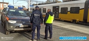 policjant i strażnik z SOK