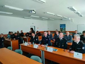 Na zdjęciu widać nadinspektora Dariusza Wesołowskiego i przedstawicieli czeskiej komendy wojewódzkiej podczas spotkań roboczych