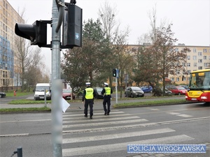 działania NURD na Dolnoślaskich drogach. Policjanci pilnują bezpieczeństwa na drodze