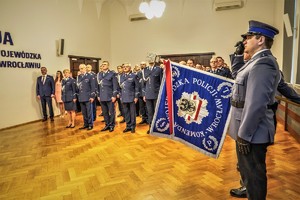 Kierownictwo dolnośląskiej Policji na uroczystej zbiórce