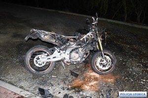 Na zdjęciu motor po pożarze.