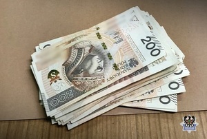 banknoty po 200 złotych