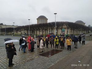 Wdowy i Sieroty Po Poległych Policjantach na wspólnym zdjęciu