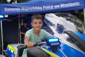 Ćwiczenia i festyn z udziałem policji, wojska i służb ratunkowych