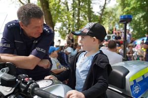 Ćwiczenia i festyn z udziałem policji, wojska i służb ratunkowych