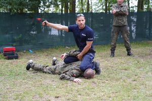 Ćwiczenia i festyn z udziałem policji, wojska i służb ratunkowych