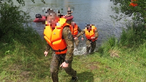 policyjni kontrterrorysci podczas ćwiczeń