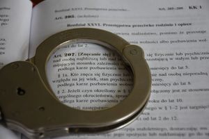 Tymczasowe aresztowane dla mieszkańca powiatu średzkiego, który znęcał się nad żoną