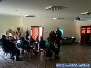 Spotkanie policjantów z seniorami w Ziębicach