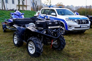 Zdjęcia z wizyty uczniów u dolnośląskich policjantów