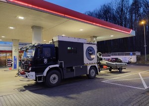 samochód policji wodnej