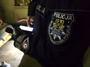 wspólne działania głogowskich policjantów, pracowników CUS oraz ratowników z OSP JRS na rzecz osób w kryzysie bezdomności