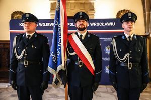 Ślubowanie nowych policjantów garnizonu dolnośląskiego