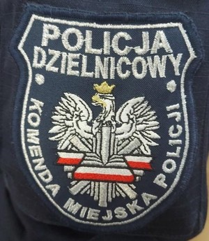 Dzielnicowi z Legnicy odzyskali skradzioną kamerę