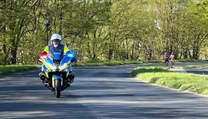 policyjny motocyklista