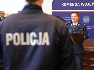 Ślubowanie nowo przyjętych policjantów
