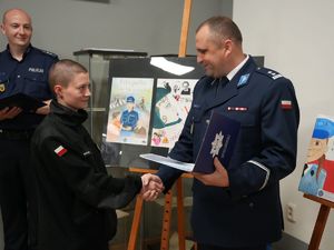 wręczenie nagród w konkursie plastycznym