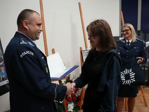 wręczenie nagród w konkursie plastycznym