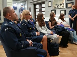 wręczenie nagród w konkursie plastycznym