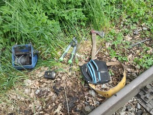 Złotoryjscy policjanci udaremnili kradzież elementów infrastruktury kolejowej
