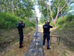 Szkolenie strzeleckie ząbkowickich policjantów