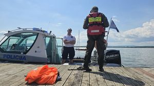 szkolenie służb mundurowych nad Zalewem Mietkowskim