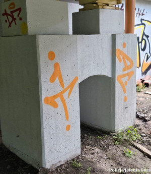 graffiti na elewacji