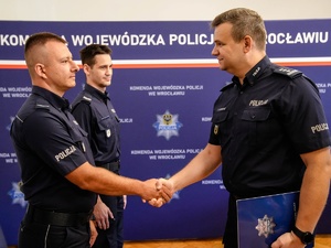 umundurowani policjanci laureaci Finału Eliminacji Wojewódzkich do XXIX Ogólnopolskich Zawodów Policjantów Prewencji - Turniej Par Patrolowych „Patrol Roku”