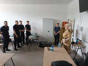 Policjanci - uczestnicy szkolenia z zakresu pierwszej pomocy przedmedycznej