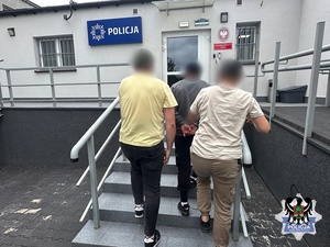 Zatrzymani przez policjantów poszukiwani