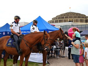 Zdjęcia z festynu z okazji 106. rocznicy Powstania Policji Państwowej