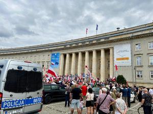 Bezpiecznie podczas sobotnich zgromadzań na Dolnym Śląsku