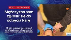 kajdanki na rękach zatrzymanego