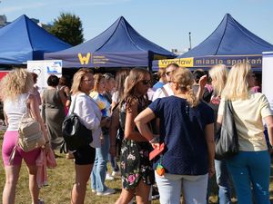 Festyn oraz bieg kobiet na 100 lecie kobiet w policji