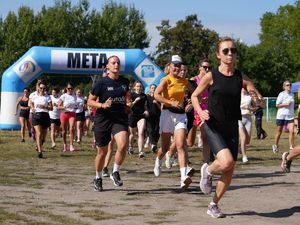 Festyn oraz bieg kobiet na 100 lecie kobiet w policji