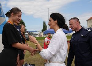 Festyn oraz bieg kobiet na 100 lecie kobiet w policji