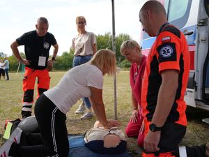 Festyn oraz bieg kobiet na 100 lecie kobiet w policji