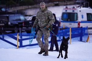 Policjanci Samodzielnego Pododdziału Kontrterorystycznego we Wrocławiu