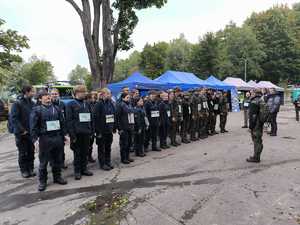 Policjanci z Legnicy najlepsi podczas Marszu Weterana w Głuszycy