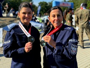 Policjantki z Jawora na trasie „Biegu o Nóż Komandosa”