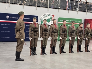 Za nami II Ogólnopolski Przegląd Musztry Klas Mundurowych, który miał miejsce w Lubaniu