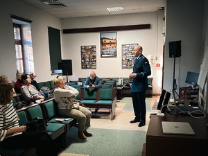 Wspólne działania policjantów i radców prawnych dla bezpieczeństwa seniorów