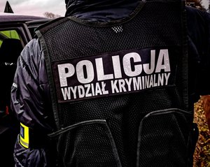 napis na kamizelce policja kryminalna
