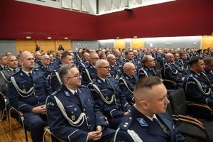 Dolnośląscy policjanci wyróżnieni medalami i odznaczeniami przy okazji obchodów związanych z 107. rocznicą odzyskania przez Polskę Niepodległości