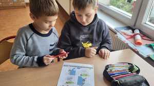 „Odblaskowa Szkoła" – dzieci z górowskiej szkoły uszyły własne kamizelki odblaskowe!