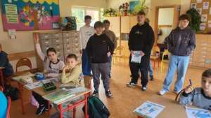 „Odblaskowa Szkoła" – dzieci z górowskiej szkoły uszyły własne kamizelki odblaskowe!