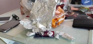 Tym razem chłodna kryjówka nie pomogła – świdniccy policjanci odkryli narkotyki w lodówce