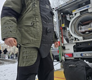 Alarm bombowy w urzędzie – policyjne ćwiczenia w Kątach Wrocławskich