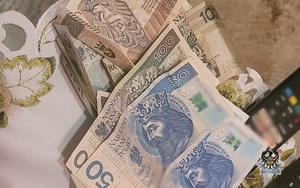 banknoty 50, 100 złotowe